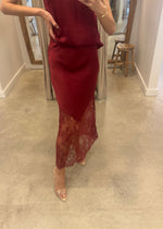 Load image into Gallery viewer, ZENYA SKIRT - MERLOT
