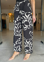 Load image into Gallery viewer, SANDY WAVES JUMPSUIT
