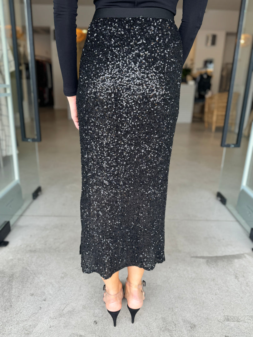 DAZZLE SKIRT BLACK SEQUIN