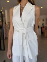 Load image into Gallery viewer, RIPLEY TAILORED VEST - SALT
