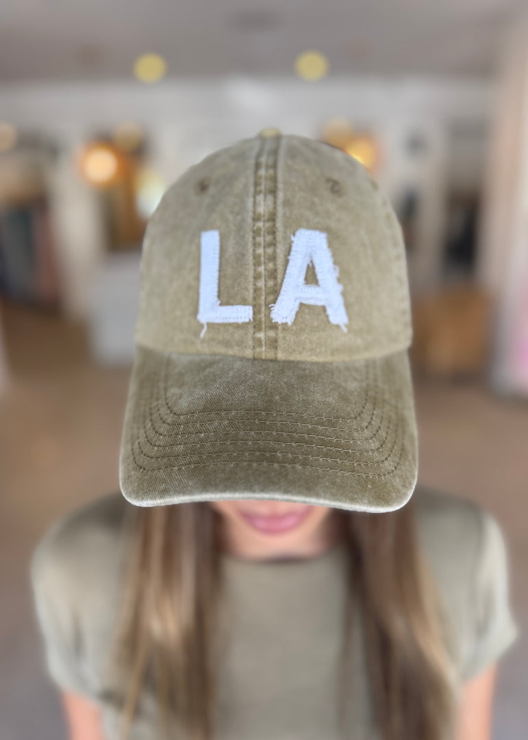 LA TRUCKER HAT CAMEL SNOW